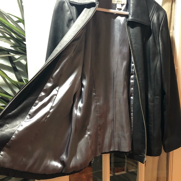 Jaqaeline Ferrar Jacket - Picture 3 of 8